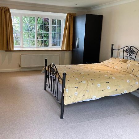 9 Chudleigh Close Apartment Bedford Bagian luar foto