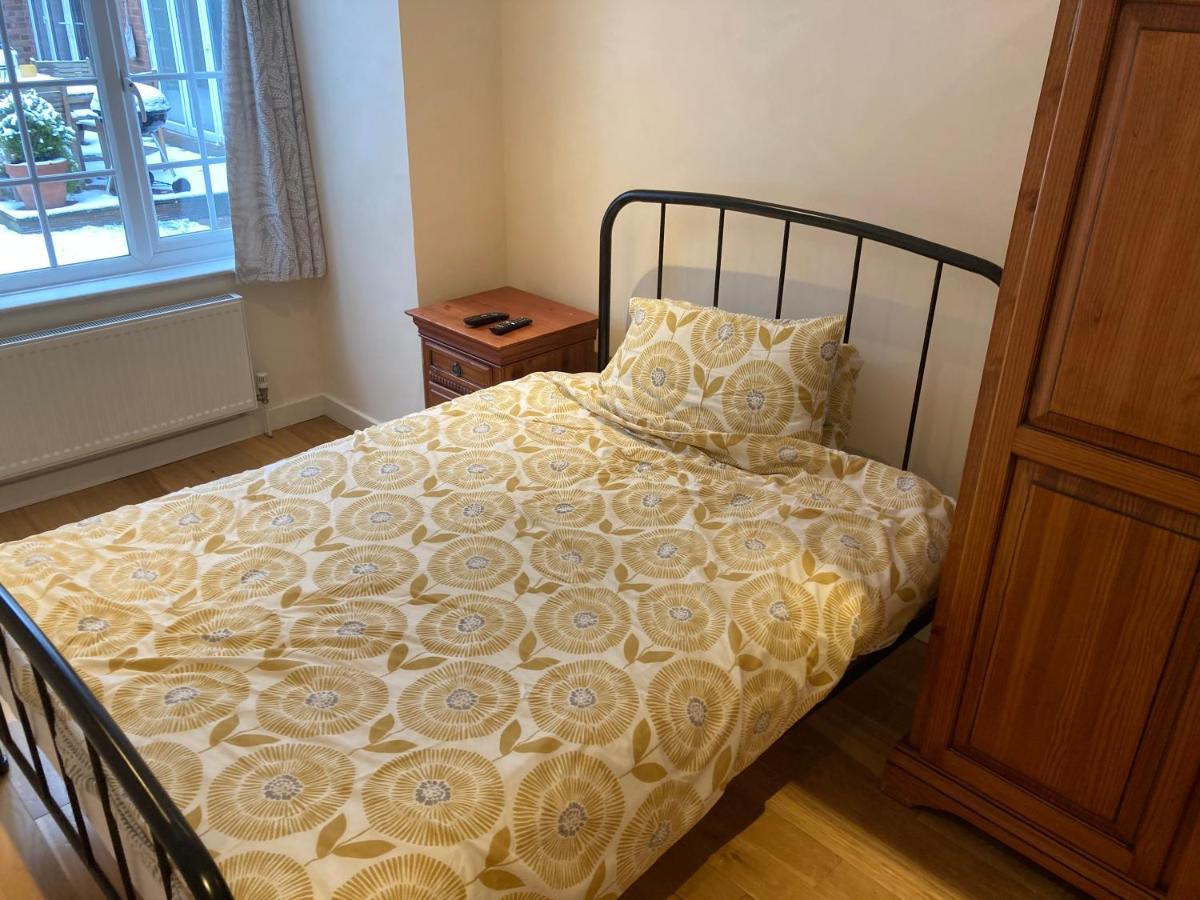 9 Chudleigh Close Apartment Bedford Bagian luar foto