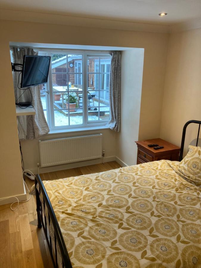 9 Chudleigh Close Apartment Bedford Bagian luar foto