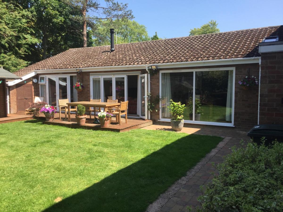 9 Chudleigh Close Apartment Bedford Bagian luar foto