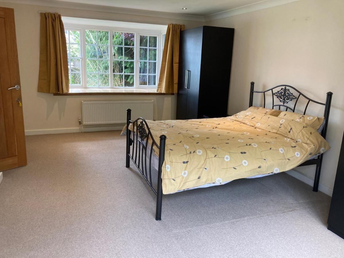9 Chudleigh Close Apartment Bedford Bagian luar foto
