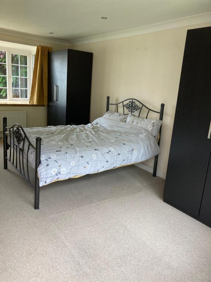 9 Chudleigh Close Apartment Bedford Bagian luar foto